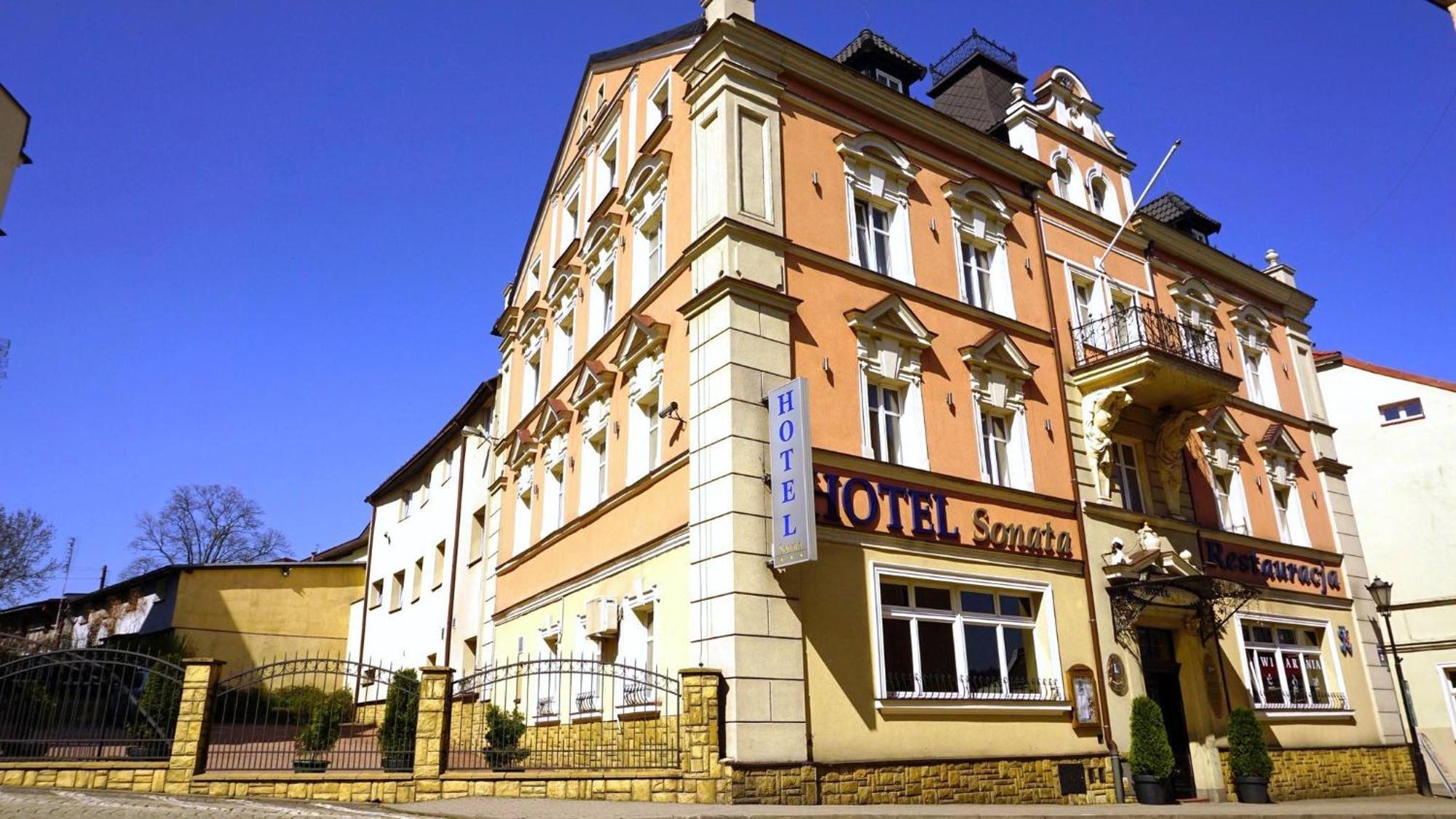 Hotel Sonata ดุสนิกิ สดรอย ภายนอก รูปภาพ